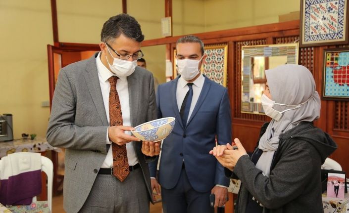 Vali Ali Çelik: ’’Kadın girişimcilerin üretimin parçası olmasından memnuniyet duyuyoruz’’