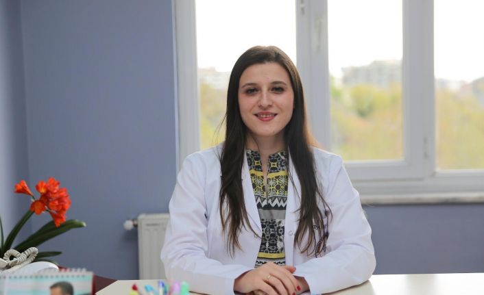 Yaz aylarında sık başvurulan şok diyetler hastalıklara davetiye çıkarabilir