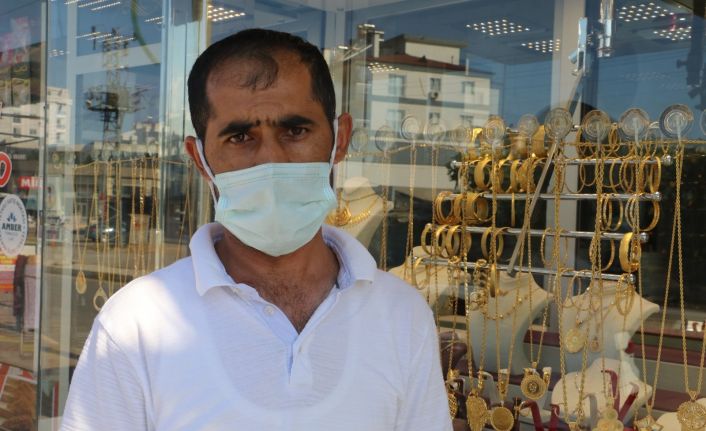 1 yıl içerisinde iki kez silahlı soyguna uğrayan kuyumcu: “Millet benimle dalga geçiyor”