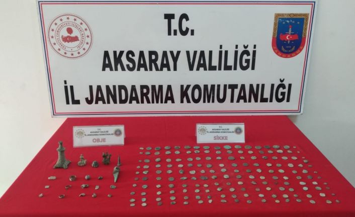 Aksaray’da Roma dönemine ait 171 sikke ve 20 tarihi obje ele geçirildi