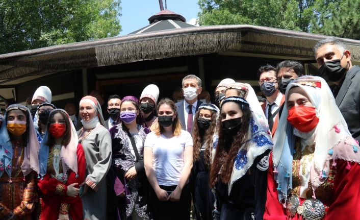 Anadolu Masalları Eskişehir Masal Evi, Bakan Selçuk’un katılımıyla açıldı