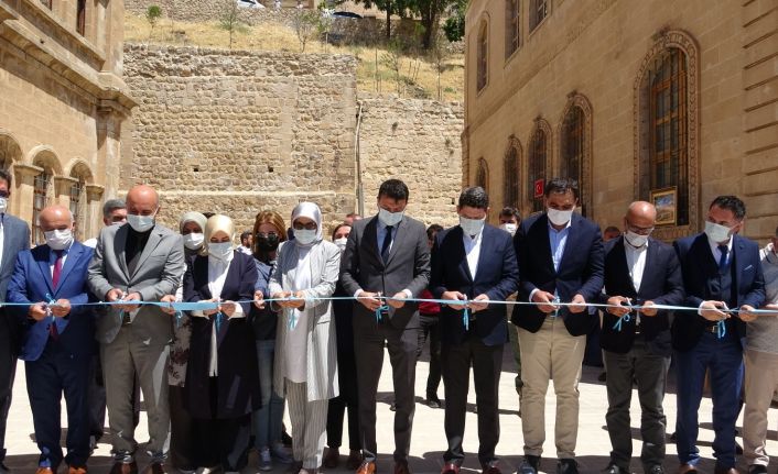 Artuklu Halk Eğitim Merkezi ve Olgunlaşma Enstitüsü tarafında yapılan çalışmalar sergilendi