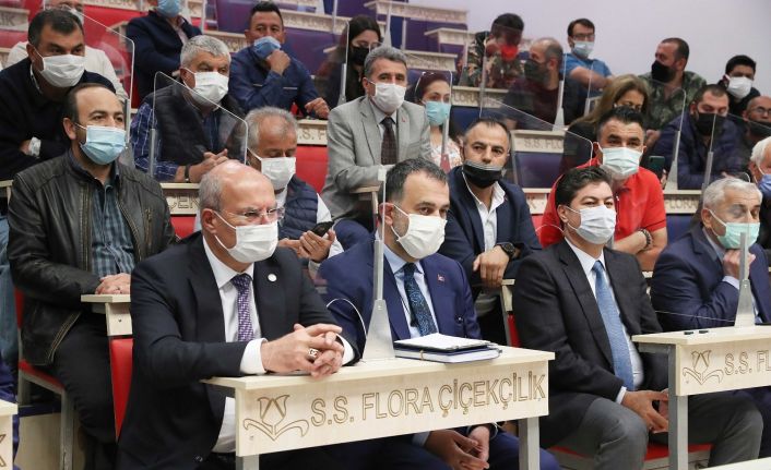 ATO Başkanı Baran ve ATO Başkan Yardımcısı Yılmaz, çiçek borsasını ziyaret etti