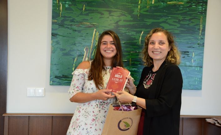 Ayşe Yüksel "Yarışmada yazdığım bir şarkım var o şarkıyı çıkartmak istiyorum"