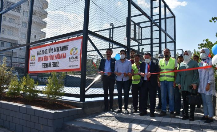 Bağlar İlçe Belediye Başkan Beyoğlu, 2 ayda gençlere spor tesisi yaptırdı