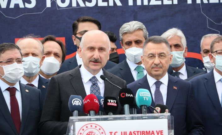 Bakan Karaismailoğlu: “Ankara-Sivas Yüksek Hızlı Tren projesinde çalışmaların tamamlanmak üzere”