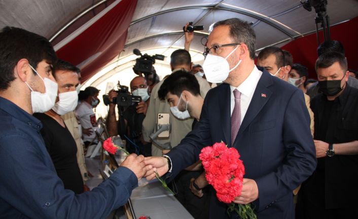 Bakan Kasapoğlu: "Bu vatanın evlatlarına, analarına hiç kimsenin bu zulmü, çileyi yaşatma hakkı yoktur"