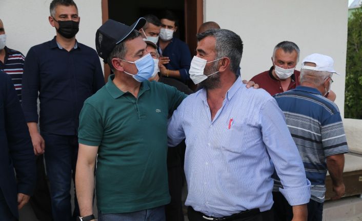 Bakan Selçuk, Kaymakam Bilgihan ve Başkan Şimşek, Gölbaşı’nda sel felaketi yaşanan bölgede