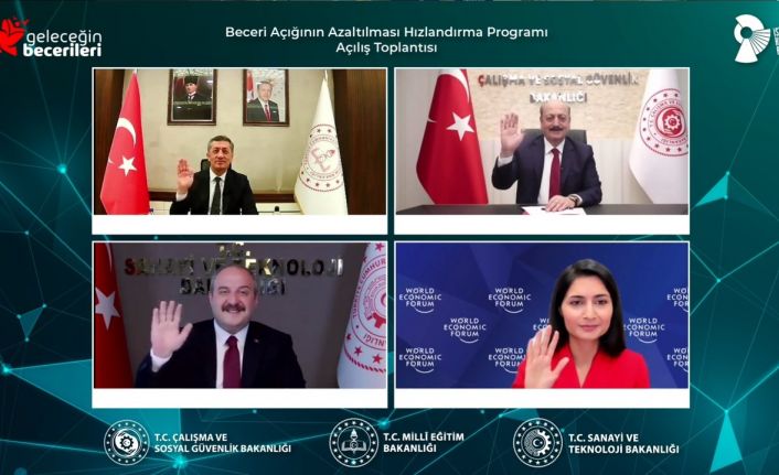 Bakan Selçuk: “Öğrencilerimiz 21. yüzyıl becerilerinin yanı sıra uygulamaya dönük bir program yapısına kavuşmuş oldu”