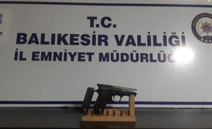 Balıkesir’de polisten 30 şahsa gözaltı