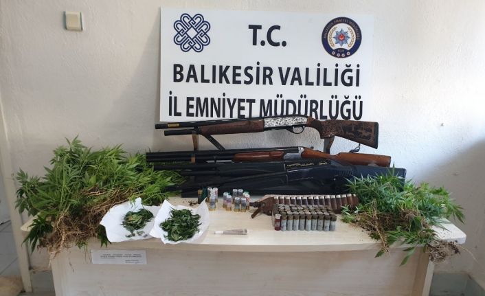 Balıkesir’de polisten huzur operasyonları