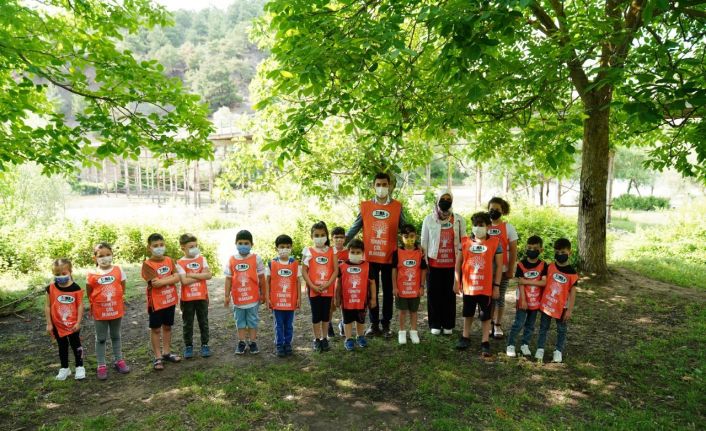 Başkan Karagöl Tema ile birlikte çöp topladı