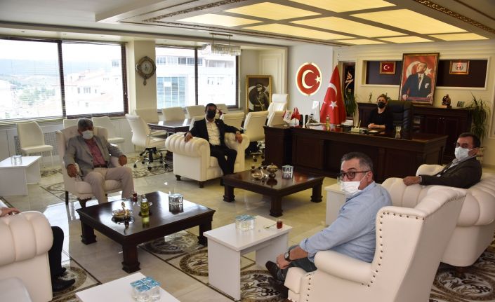 Başkan Vekili Manav’a meclis üyelerinden ziyaret