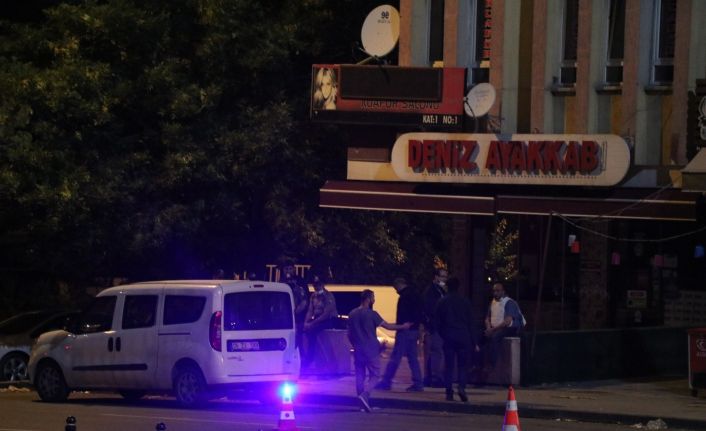 Başkent’te ‘dur’ ihtarına uymayan kişi polis kontrol noktasına silahla ateş açtı