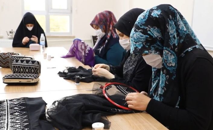 Bayburt’ta pandemi sürecine rağmen bin 570 kişi çeşitli meslek alanlarında kurs gördü