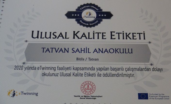 Bitlis’te iki okul ‘eTwinning Okulu Etiketi’ aldı