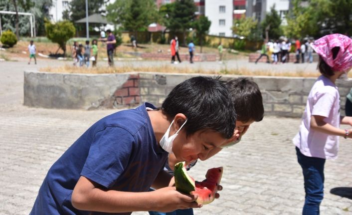 Bitlis’teki bütün okullarda telafi eğitimi verilmeye başlandı