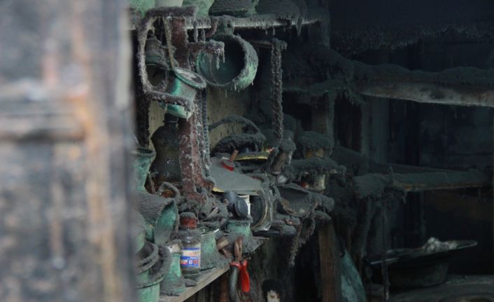 Bu dükkan ve yıllanmış eşyalar artık sadece fotoğrafçıların uğrak noktası oldu