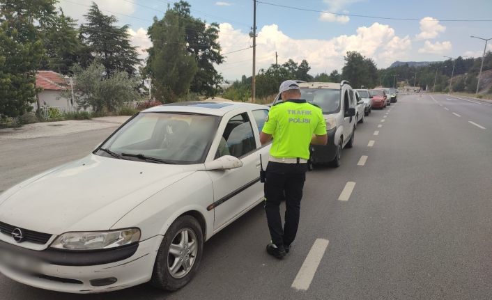 Burdur’da 172 sürücüye ceza yazıldı, 11 sürücünün de ehliyetine el konuldu