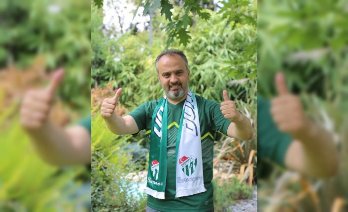 Bursa Büyükşehir Belediye Başkanı Alinur Aktaş, Bursaspor’un kuruluş yıl dönümünü kutladı