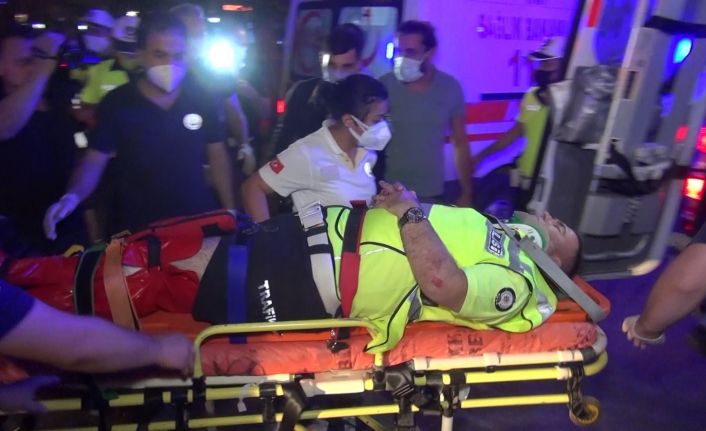 Bursa’da alkollü sürücü polis noktasına böyle daldı: 2’si polis 4 yaralı