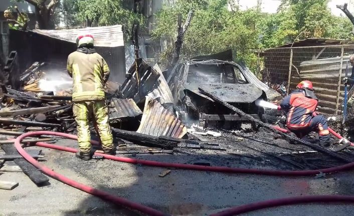 Bursa’da yeni aldığı otomobil küle döndü