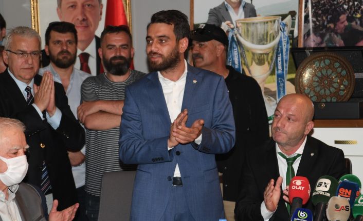 Bursaspor transfer tahtası için 44 kurum ve kişiyle görüşecek