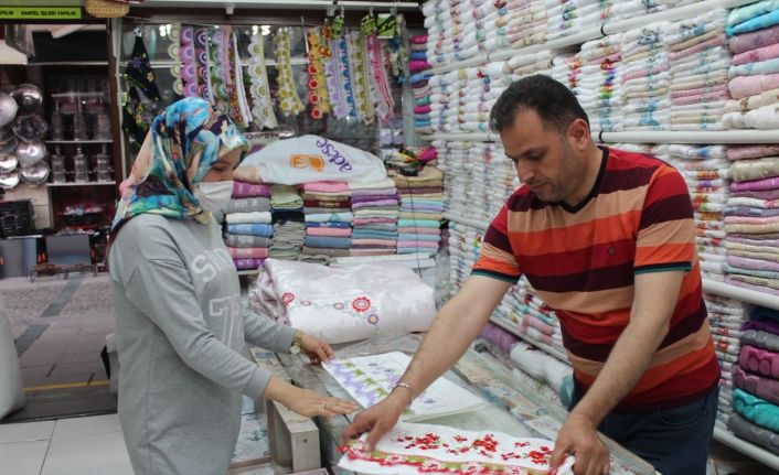 Çeyizcilerde normalleşme hareketliliği