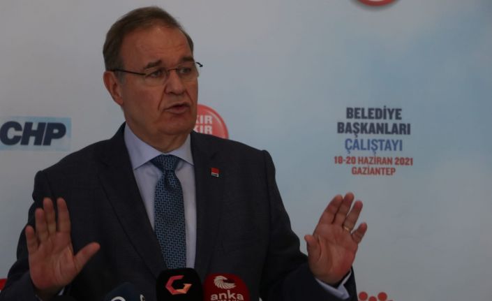 CHP Sözcüsü Öztrak çalıştay için geldiği Gaziantep’te açıklamalarda bulundu