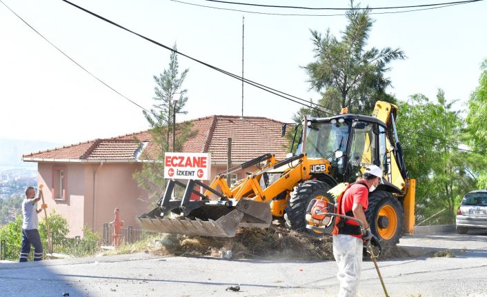 Çiğli’de büyük temizlik: 3 bin ton moloz ve 13 ton ambalaj atığı toplandı