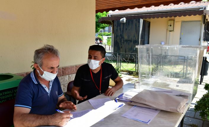 Çiğli’de sandıklar kuruldu, halka talepleri soruldu