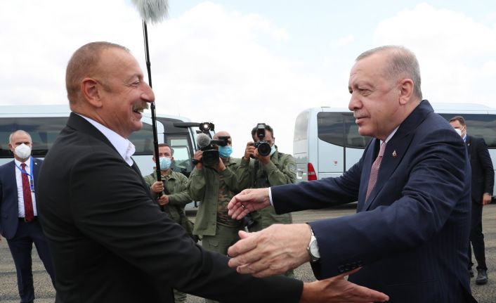 Cumhurbaşkanı Erdoğan, Fuzuli’de Aliyev tarafından karşılandı