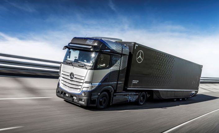 Daimler Trucks, yakıt hücreli Mercedes-Benz GenH2 Kamyon’un kapsamlı testlerine başlıyor