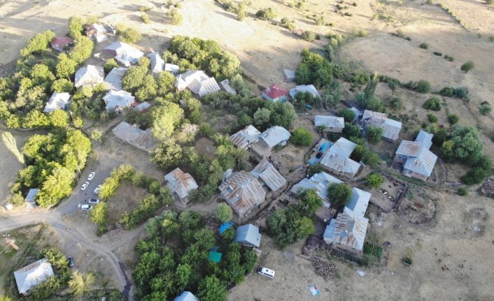 Deprem en çok Elazığ’ı etkiledi, hasar gün ağarınca ortaya çıktı