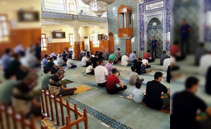 Deprem haftası nedeniyle cami cemaatine eğitim verildi
