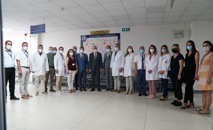 Ege’de 50 kişilik ekip aynı anda 4 organ nakli yaptı
