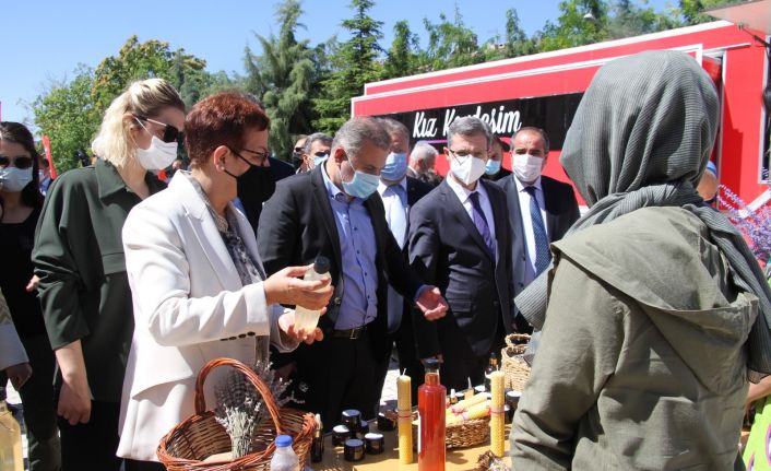 Elazığ’da Kız Kardeşim projesine start verildi, ürünler Türkiye ve dünya pazarında yer alacak
