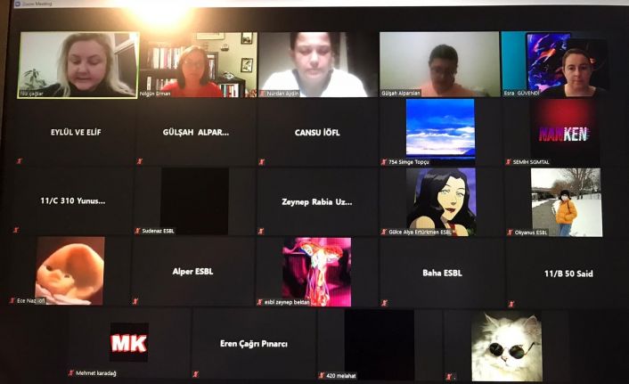 Eskişehir Eti Sosyal Bilimler Lisesi öğrencileri pandemiyi kayıt altına alıyorlar