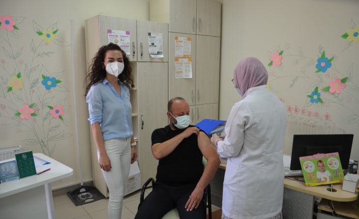 Günde 2 bin 600 kişiye aşı yapılan Aksaray’da nüfusun 3’te 2’si aşılandı