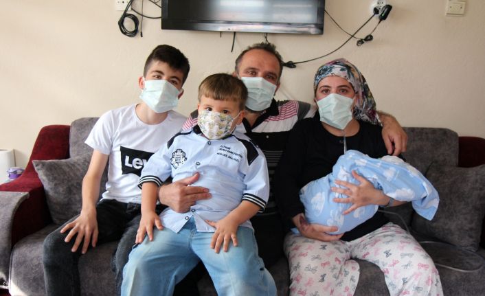 Hamileyken korona oldu, bebeğine 1 ay sonra sevinç gözyaşlarıyla sarıldı