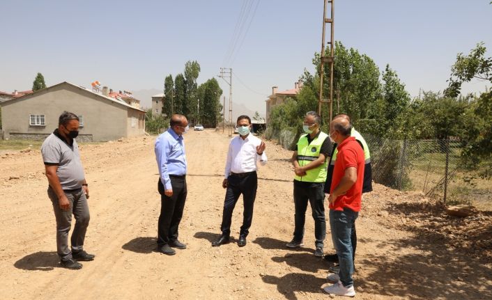 İpekyolu Belediyesinden yol açma atağında