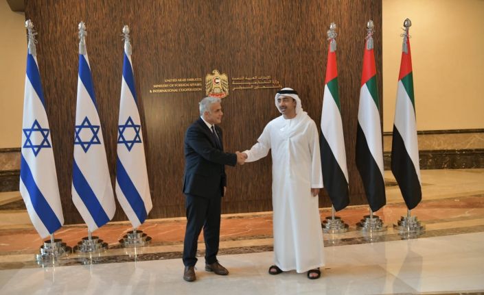 İsrail Dışişleri Bakanı Lapid, BAE’li mevkidaşı Nahyan ile bir araya geldi