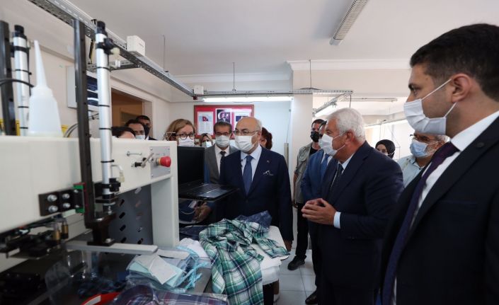 İzmir Valisi Köşger, Türkiye’nin istihdam ve sosyal uyum temalı ilk projesini inceledi