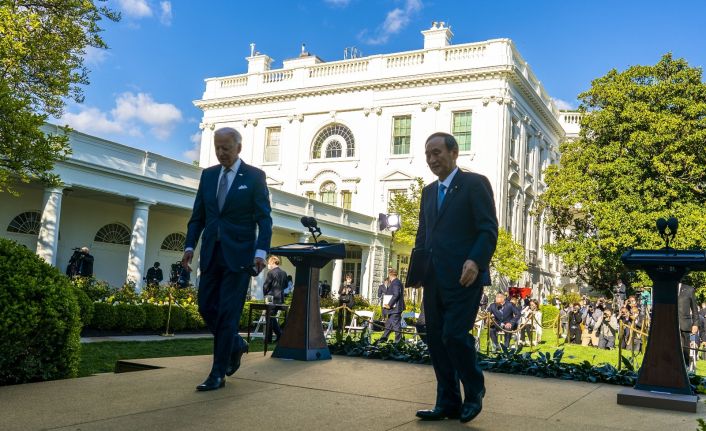 Japonya Başbakanı Suga ve ABD Başkanı Biden G7 Zirvesi’nde görüştü