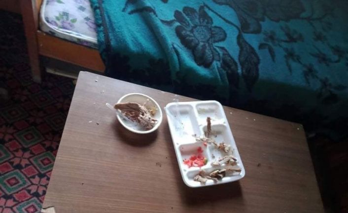 Kamp yaptıkları alanı çöplüğe çevirdiler