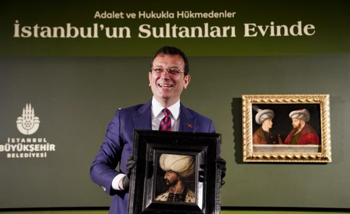 Kanuni Sultan Süleyman tablosu, Fatih Sultan Mehmet’in portresinin yanında yerini aldı
