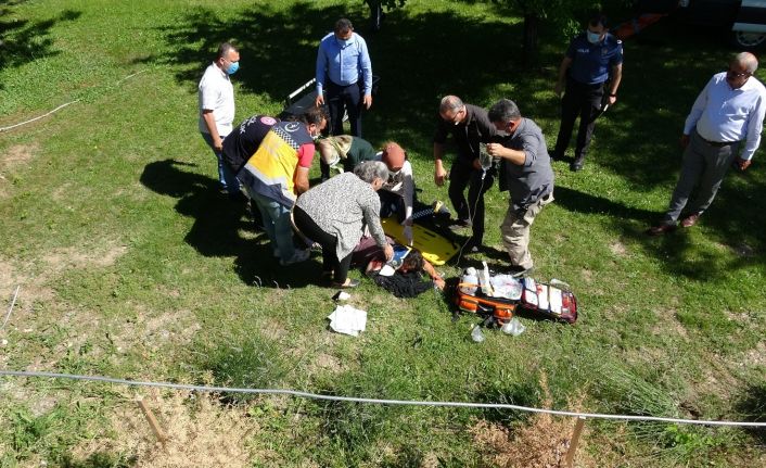 Kaza yapan araç dört takla attı, içerisindeki kişi emniyetin bahçesine uçtu