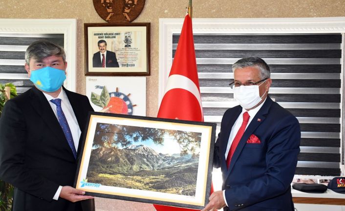 Kazakistan Büyükelçisi Saparbekuly: “Türkiye, Kazaklar için bir numaralı destinasyondur”