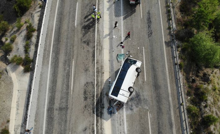 Lösemili öğrencilerinin moral gezisi faciayla noktalandı; 4’ü ağır 25 yaralı