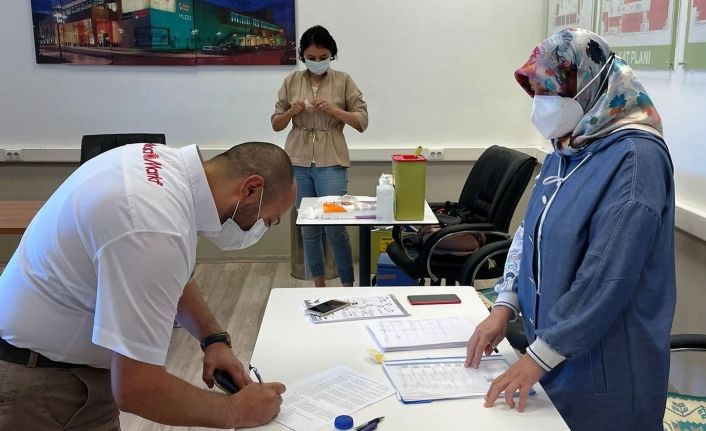 Malatya Park AVM çalışanları aşılandı